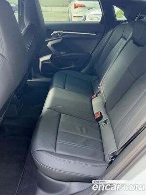 Audi A3 40 TFSI Premium 2022 года из Южной Кореи