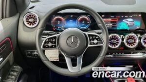 Mercedes-Benz EQA EQA250 2021 года из Южной Кореи