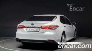 Toyota Camry 2.5 LE HYBRID 2020 года из Южной Кореи