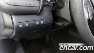 Toyota Camry 2.5 LE HYBRID 2020 года из Южной Кореи