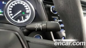 Toyota Camry 2.5 LE HYBRID 2020 года из Южной Кореи