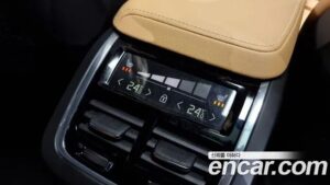 Volvo V60 B5 PRO AWD 2022 года из Южной Кореи