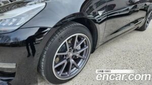 Tesla Model 3 Standard RANGE Plus 2020 года из Южной Кореи