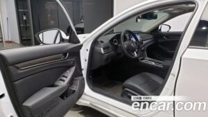 Honda Accord 2.0 HYBRID Touring 2022 года из Южной Кореи