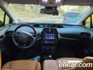 Toyota Prius 1.8 2022 года из Южной Кореи