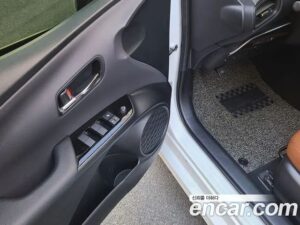 Toyota Prius 1.8 2022 года из Южной Кореи