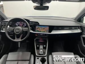 Audi A3 40 TFSI Premium 2022 года из Южной Кореи