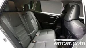 Toyota RAV4 2.5 4WD HYBRID 2022 года из Южной Кореи