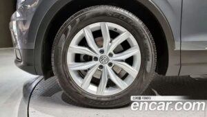 Volkswagen Tiguan 2.0 TDI Premium 2020 года из Южной Кореи