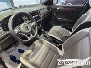 Volkswagen T-Roc 2.0 TDI Premium 2021 года из Южной Кореи