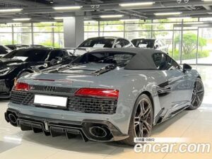 Audi R8 5.2 V10 SPYDER 2020 года из Южной Кореи