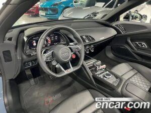 Audi R8 5.2 V10 SPYDER 2020 года из Южной Кореи