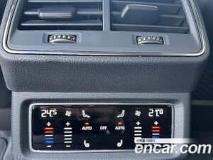 Audi e-tron 55 4WD 2022 года из Южной Кореи
