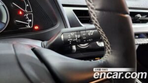Lexus UX 2.0 2WD 2022 года из Южной Кореи
