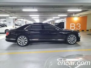 Bentley Flying Spur 4.0 2021 года из Южной Кореи