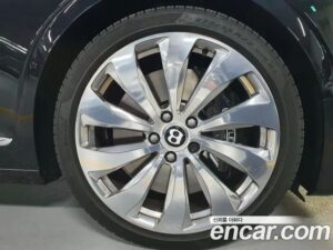 Bentley Flying Spur 4.0 2021 года из Южной Кореи