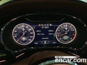 Bentley Flying Spur 4.0 2021 года из Южной Кореи