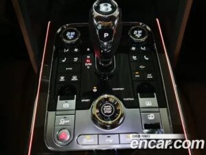 Bentley Flying Spur 4.0 2021 года из Южной Кореи