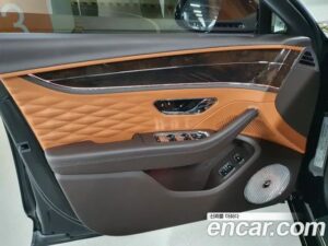 Bentley Flying Spur 4.0 2021 года из Южной Кореи
