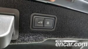 Audi A8 55 TFSI 4WD LWB 2019 года из Южной Кореи