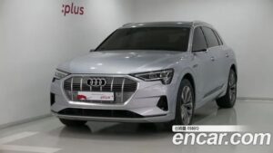Audi e-tron 55 4WD 2022 года из Южной Кореи