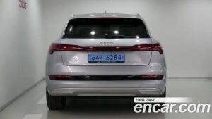 Audi e-tron 55 4WD 2022 года из Южной Кореи
