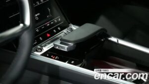 Audi e-tron 55 4WD 2022 года из Южной Кореи