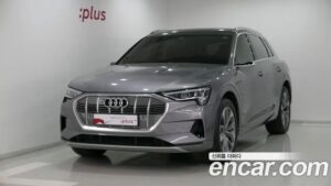 Audi e-tron 55 4WD 2022 года из Южной Кореи
