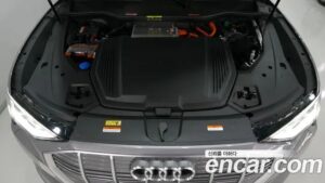 Audi e-tron 55 4WD 2022 года из Южной Кореи