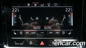 Audi e-tron 55 4WD 2022 года из Южной Кореи