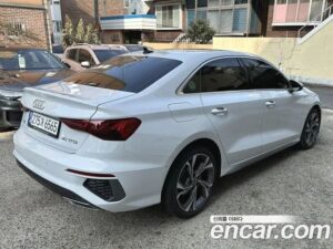 Audi A3 40 TFSI Premium 2022 года из Южной Кореи