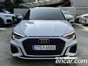 Audi A3 40 TFSI Premium 2022 года из Южной Кореи