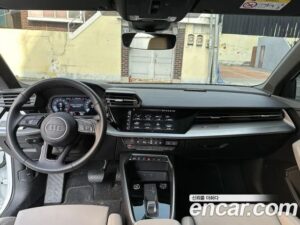 Audi A3 40 TFSI Premium 2022 года из Южной Кореи