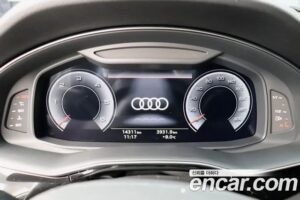 Audi Q7 45 TDI 4WD Premium 2021 года из Южной Кореи