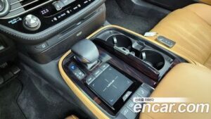 Lexus LS 3.5 Luxury AWD 2021 года из Южной Кореи