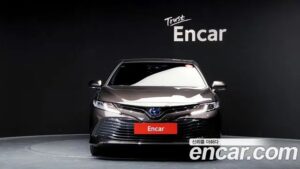 Toyota Camry 2.5 LE HYBRID 2020 года из Южной Кореи