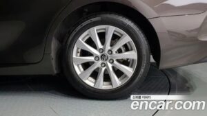 Toyota Camry 2.5 LE HYBRID 2020 года из Южной Кореи