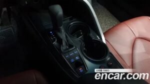 Toyota Camry 2.5 LE HYBRID 2020 года из Южной Кореи