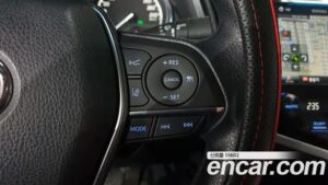 Toyota Camry 2.5 LE HYBRID 2020 года из Южной Кореи