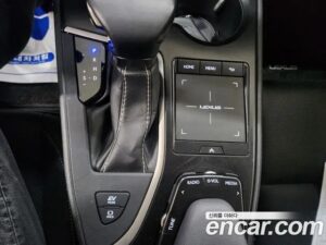 Lexus UX 2.0 2WD 2021 года из Южной Кореи
