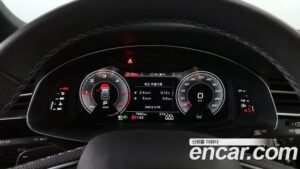 Audi Q8 50 TDI 4WD Premium 2021 года из Южной Кореи