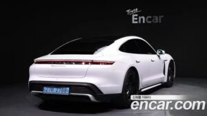 Porsche Taycan Turbo 2021 года из Южной Кореи