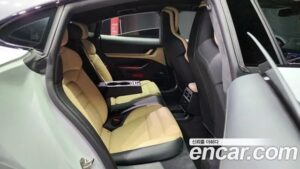Porsche Taycan Turbo 2021 года из Южной Кореи