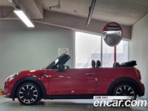 Mini Cooper Convertible CLASSIC 2022 года из Южной Кореи