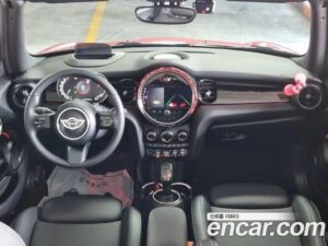 Mini Cooper Convertible CLASSIC 2022 года из Южной Кореи