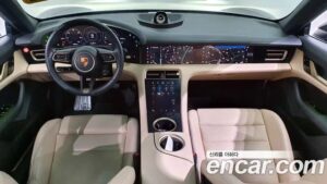 Porsche Taycan 4S 2021 года из Южной Кореи
