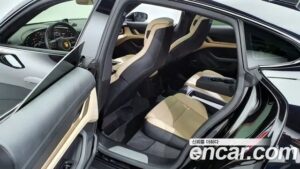 Porsche Taycan 4S 2021 года из Южной Кореи