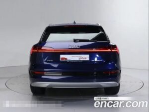 Audi e-tron 55 4WD 2022 года из Южной Кореи