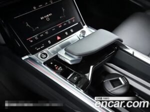 Audi e-tron 55 4WD 2022 года из Южной Кореи