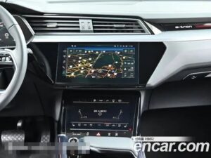 Audi e-tron 55 4WD 2022 года из Южной Кореи